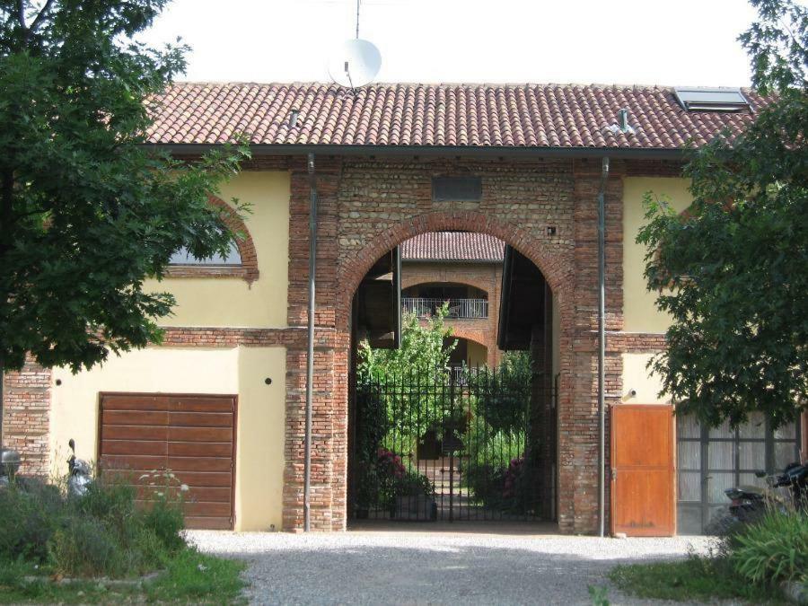 Cascina Radice Bed and Breakfast Arluno Εξωτερικό φωτογραφία